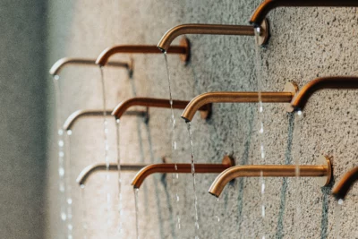 TSL wall mounted Radius faucet display